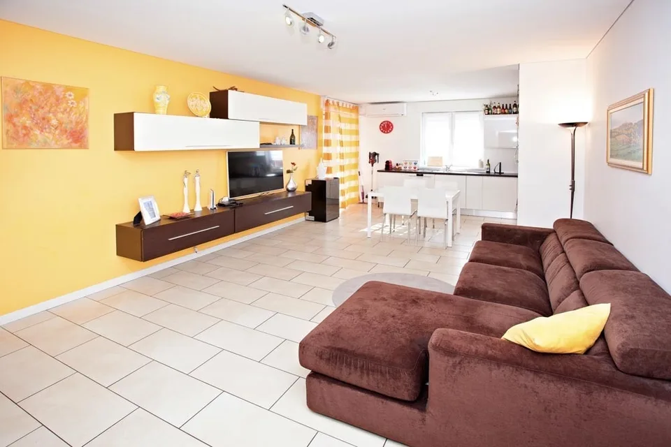 moderne Whg. mit schöner Aussicht – Foto 7 von 13