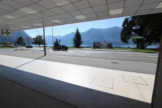 Laden/Büro von 237m2  am See im "Central Park" Lugano