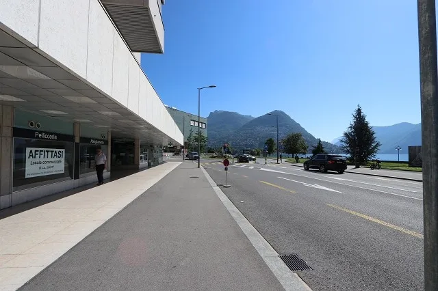 Laden/Büro von 237m2  am See im "Central Park" Lugano