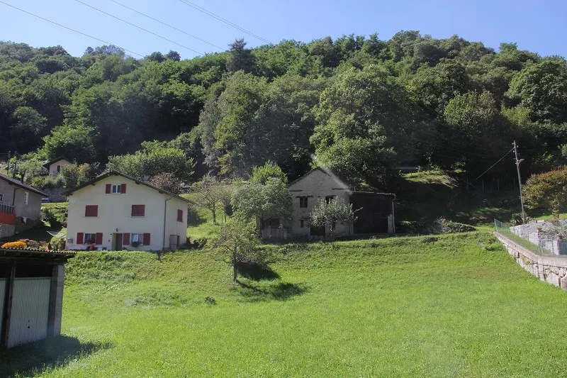 mit herrlichem Ausblick an sonniger Lage