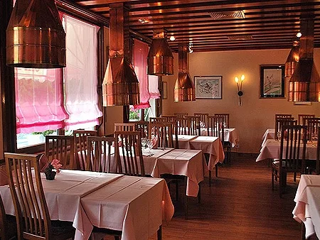 Drei Sterne Hotel-Restaurant in Siders, werden Sie ihr eigener Chef