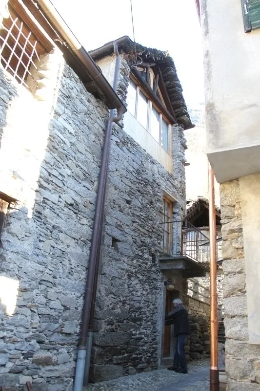 3-Zimmer-Rustico im Dorfzentrum mit Balkon
