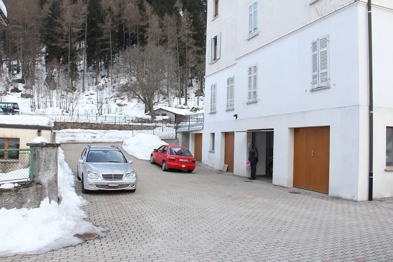 4-Familienhaus mit Garten, Grotto, Studio und schöner Aussicht
