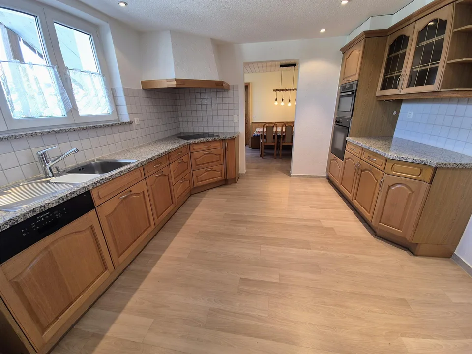5 ½ - Zimmer Erdgeschosswohnung in Gunzgen – viel Raum zum Leben