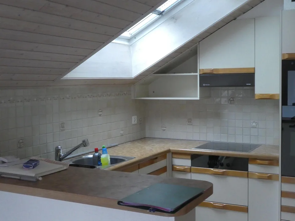 Angenehme, originelle Dachwohnung