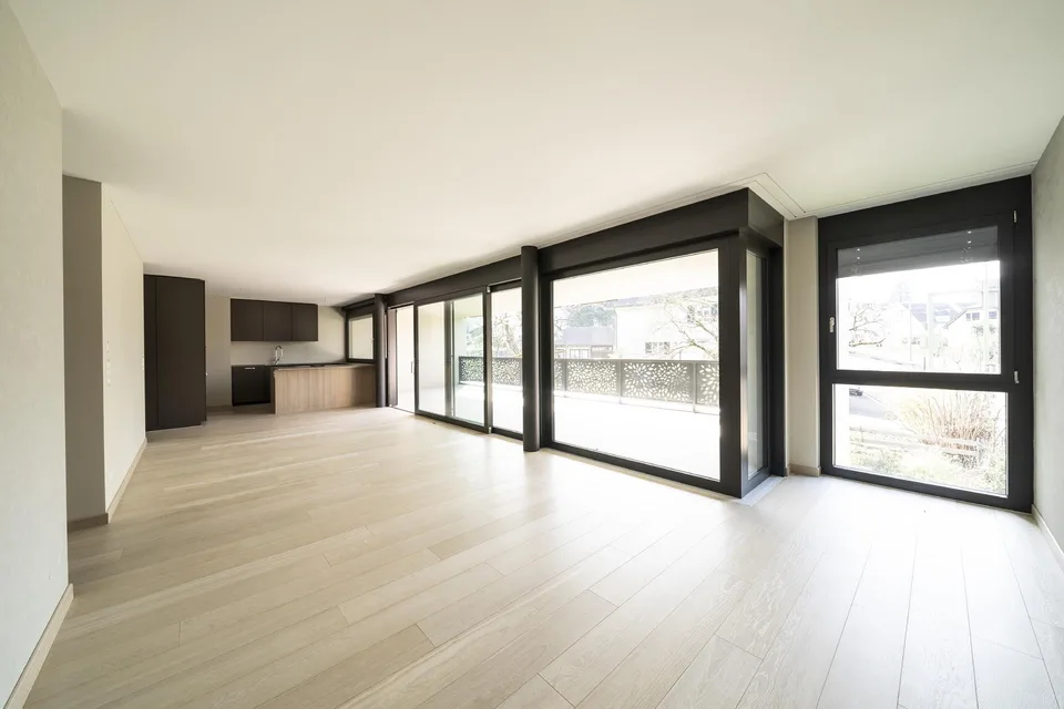 3,5-Zi Wohnung mit gehobenem Ausbau + Lift Nähe ÖV