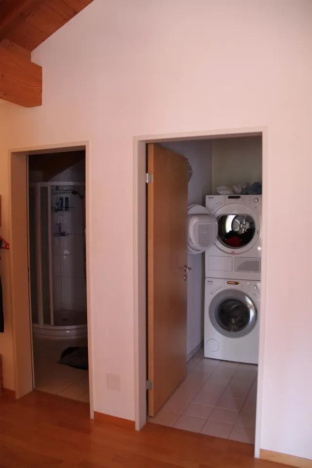 Gepflegte, moderne 4 1/2-Zimmer-Dachwohnung