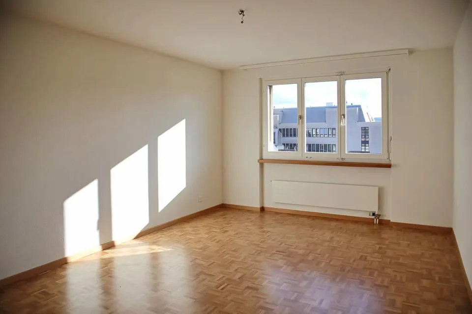 Zentral gelegen und nahe Bahnhof