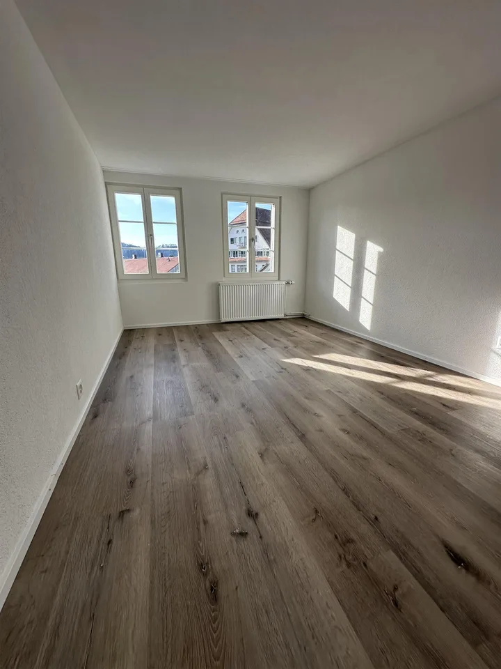 Stilvolle 2.5-Zimmerwohnung nach Totalsanierung