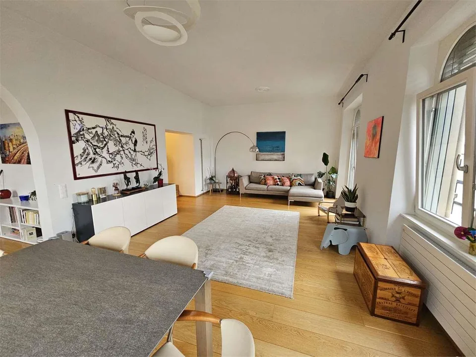 Lugano Innenstadt, 5.5-Zimmer-Duplex in einer historischen Villa