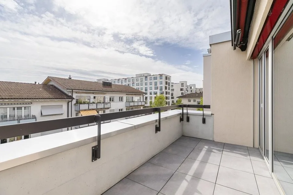 Moderne 4.5-Zimmer Attikawohnung – foto 7 di 7