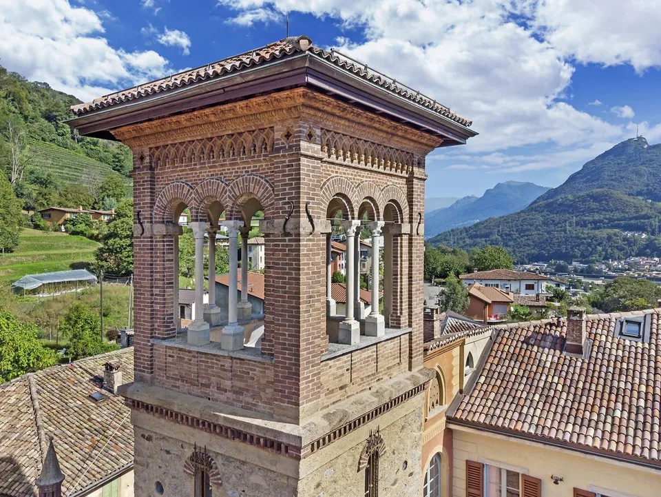 Castello Guidini - Magnifica Proprietà Storica in Collina d'Oro