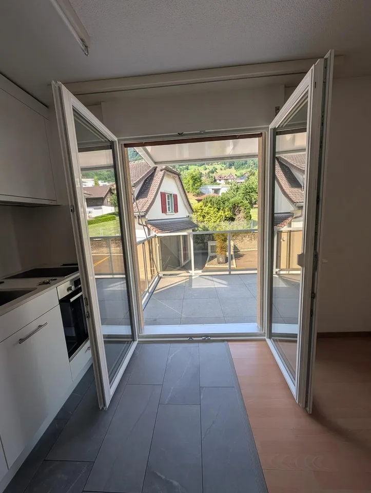 Zu vermieten: 1.5 Zimmerwohnung im 1. OG