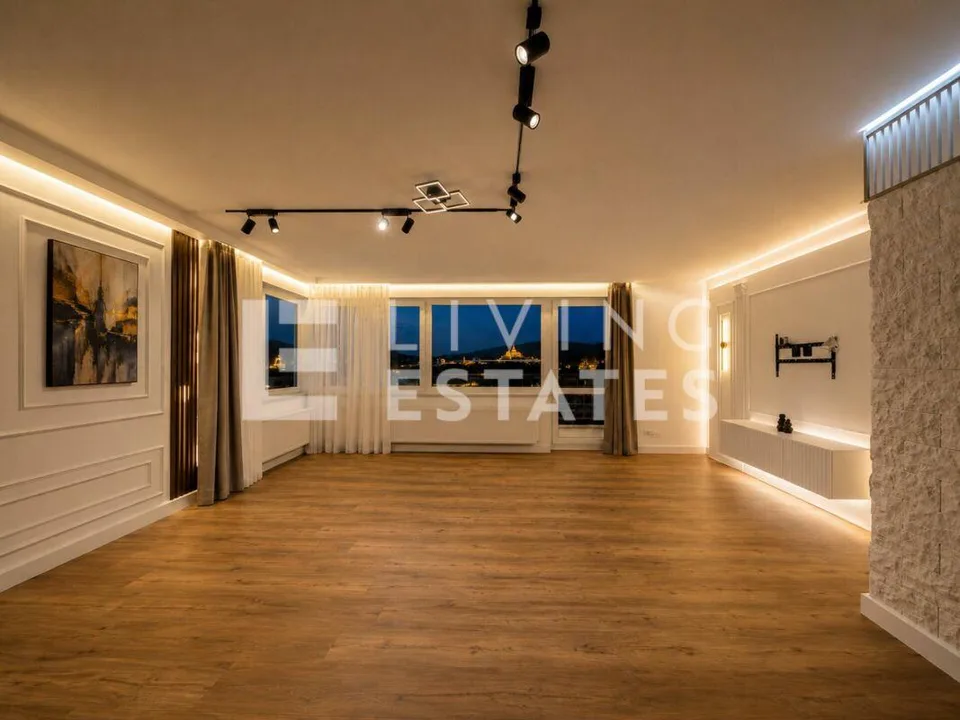 TERRASSENHAUS MIT PANORAMABLICK UND INDIVIDUELLEM LICHTKONZEPT