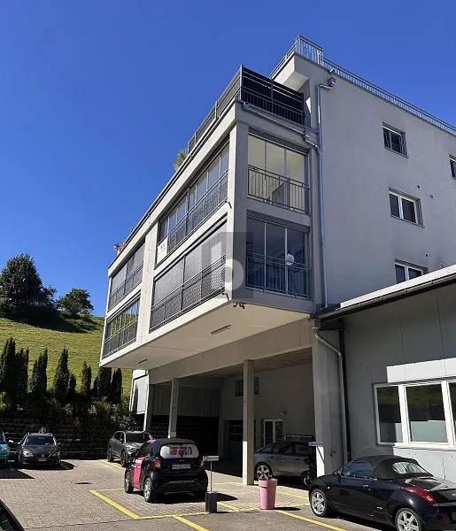 REPRÄSENTATIV AN RUHIGER LAGE