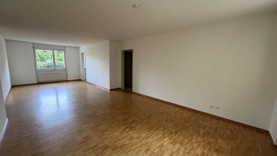 Befristet bis 30.11.2027 / 4.5 Zimmerwohnung in Brüttisellen