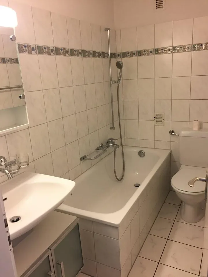 Helle und grosszügige 2 Zimmer-Wohnung
