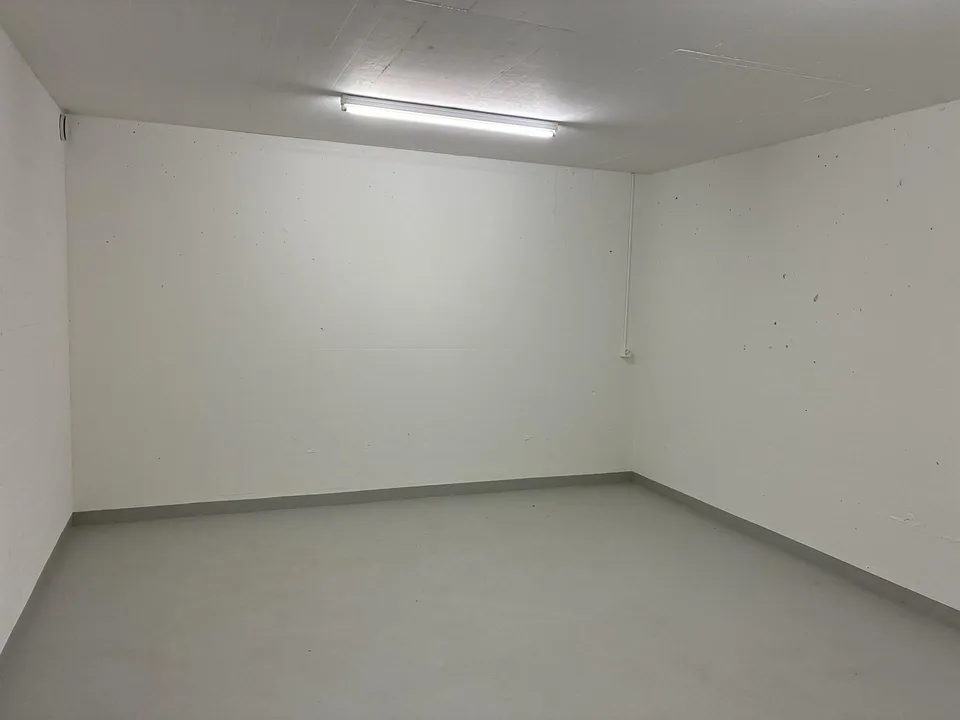 Hobby-/Bastelraum in Kloten per sofort oder nach Vereinbarung zu ve...