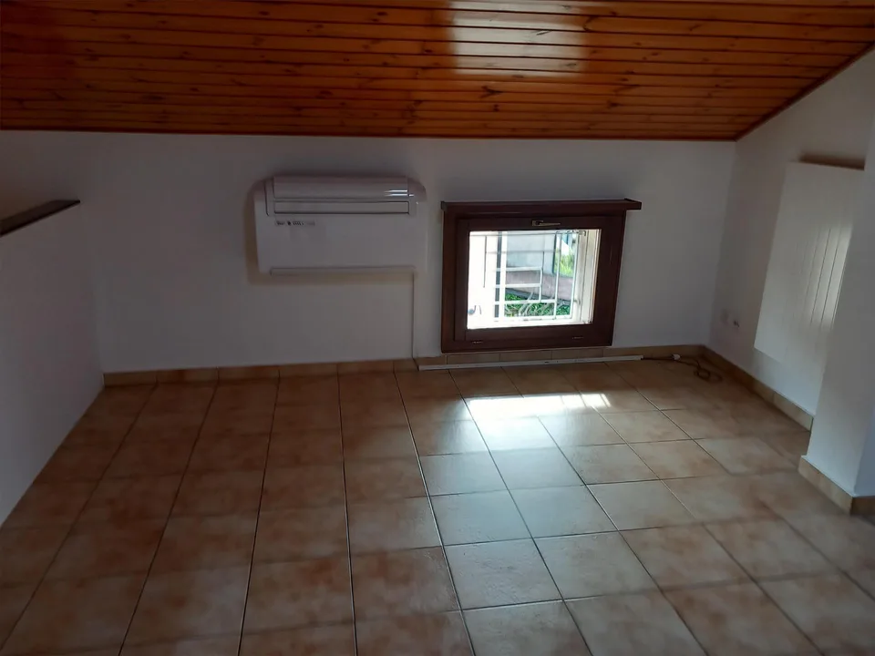 Mendrisio – Ligornetto | 4.5 locali mansardato con travi a vista