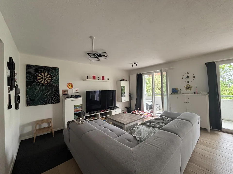 Helle und moderne 3,5-Zimmer-Wohnung in Nidau