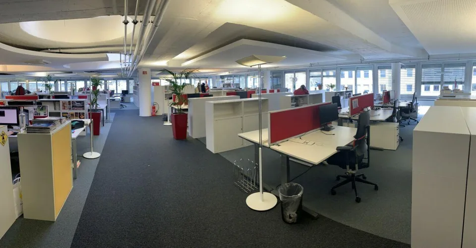 Plateau de bureaux dès 450m² à louer Pont Bessières