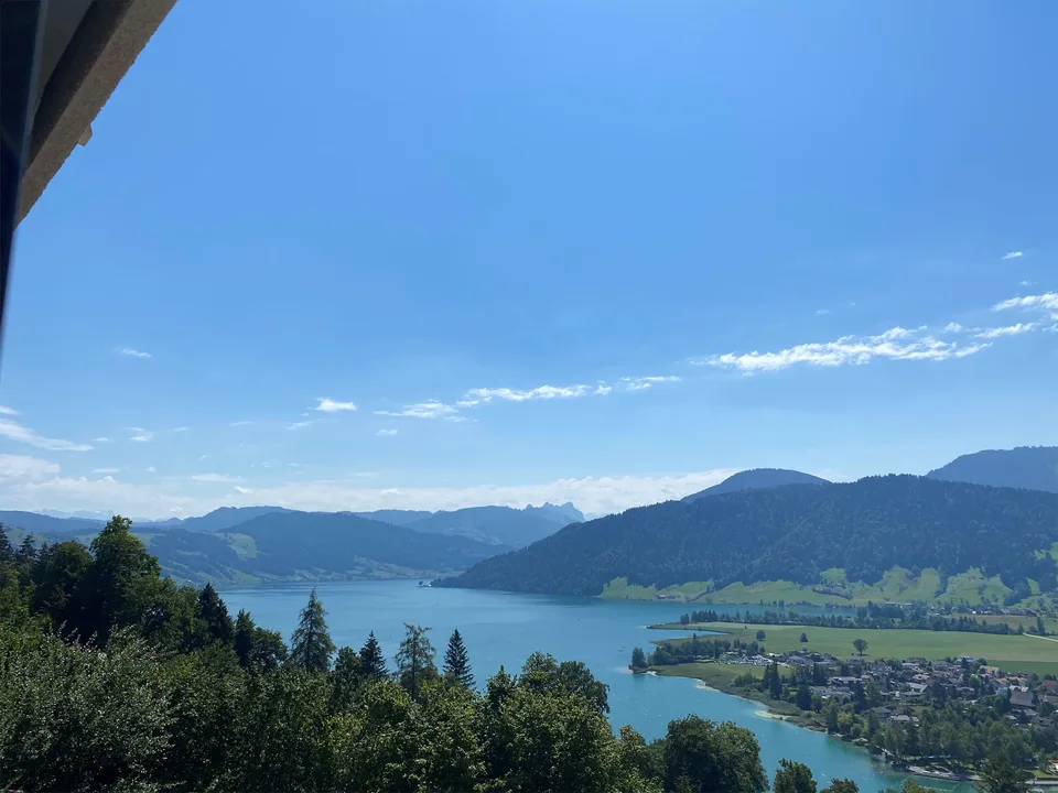 schöne 3½-Zimmer-Wohnung mit herrlicher Aussicht