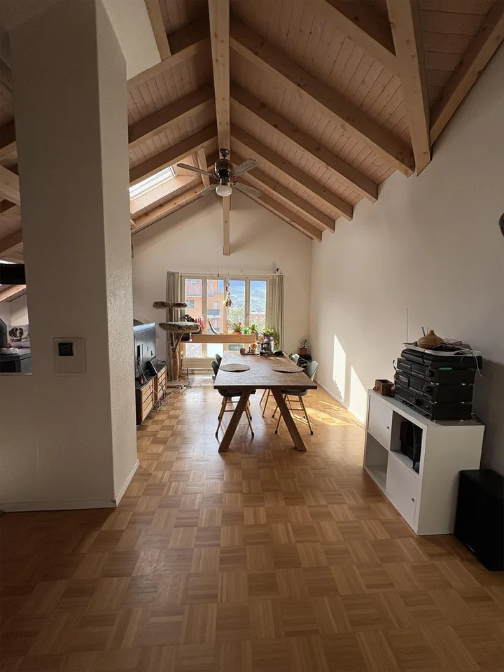 gemütliche 3.5 Zimmer im Dachgeschoss