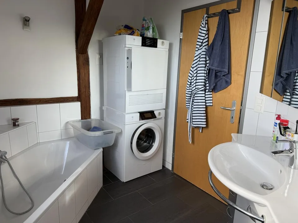 Charmanter 5.5-Zimmer-Hausteil in Stetten SH zu vermieten.