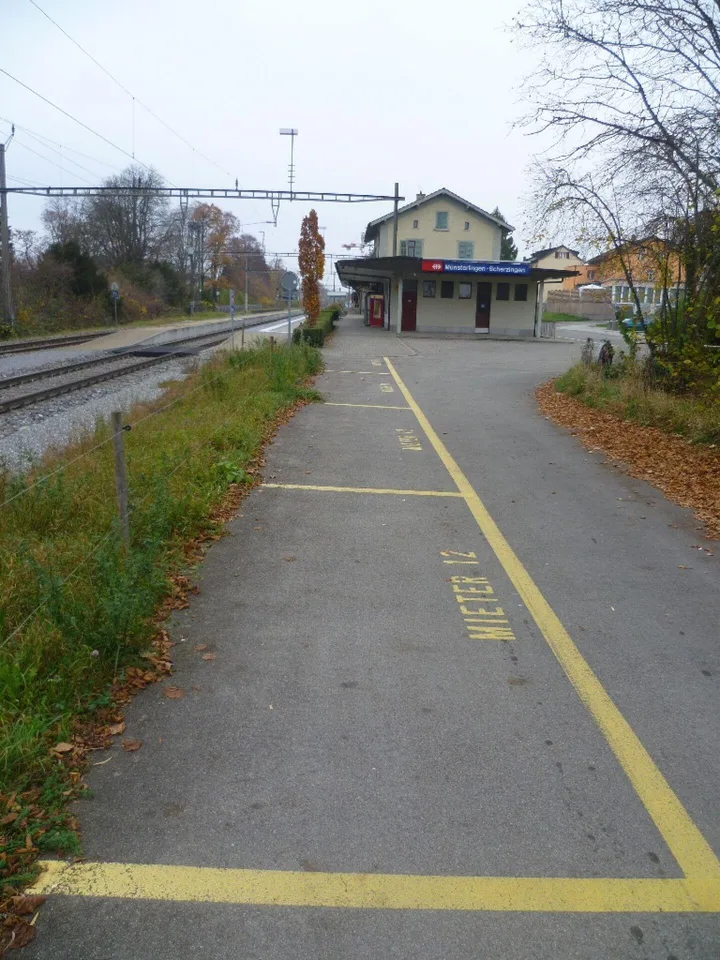 Parkplatz am Bahnhof Münsterlingen-Scherzingen