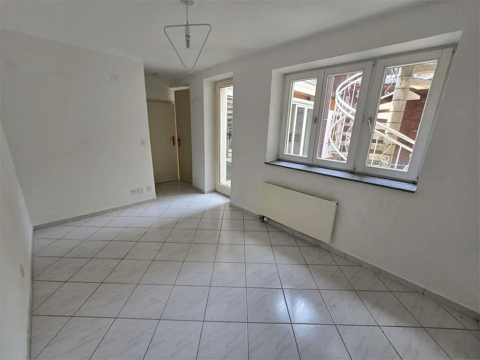 Stabio Nucleo - Caratteristica Casa di Corte di 5.5 Locali con Mansard