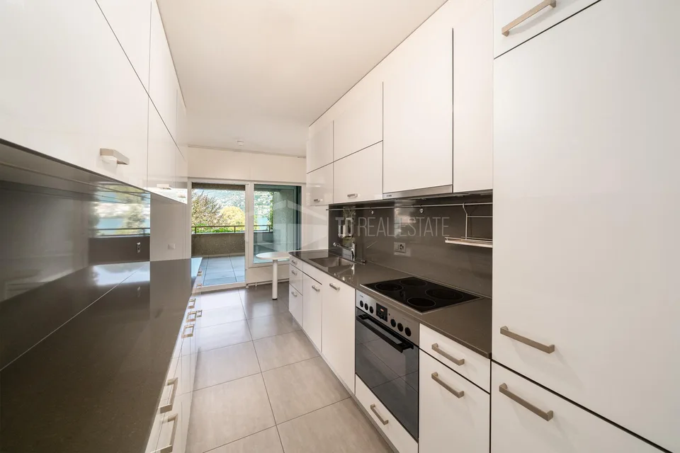 DUPLEX DI 4.5 LOCALI CON VISTA LAGO A PARADISO