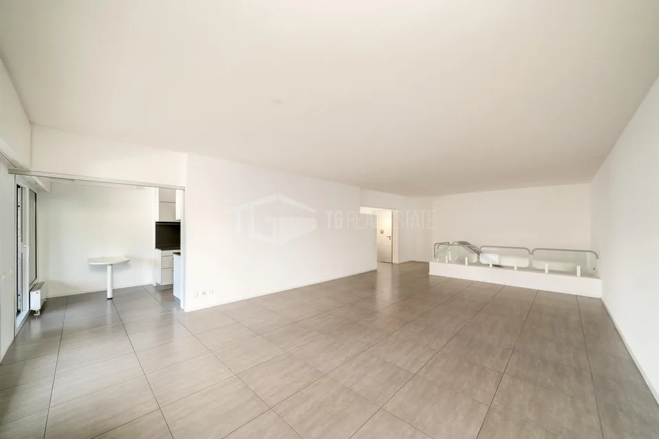 DUPLEX DI 4.5 LOCALI CON VISTA LAGO A PARADISO