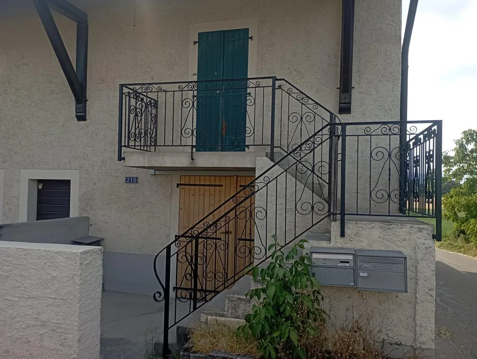 Vésenaz | Charmant Duplex Meublé - Calme & Proche de Genève