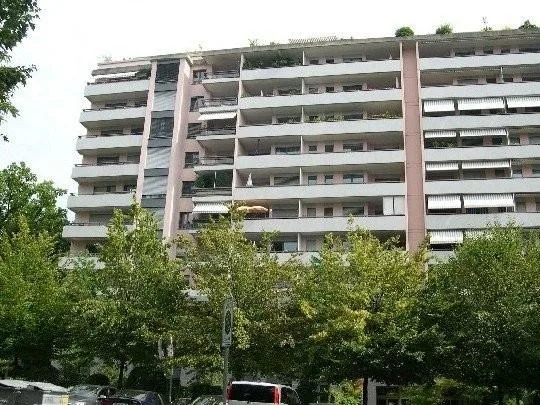 Parking au coeur du quartier de Champel - Disponible de suite