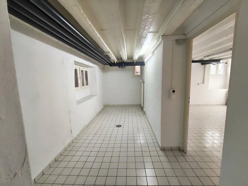 Grand local polyvalent idéalement situé au centre de Lausanne