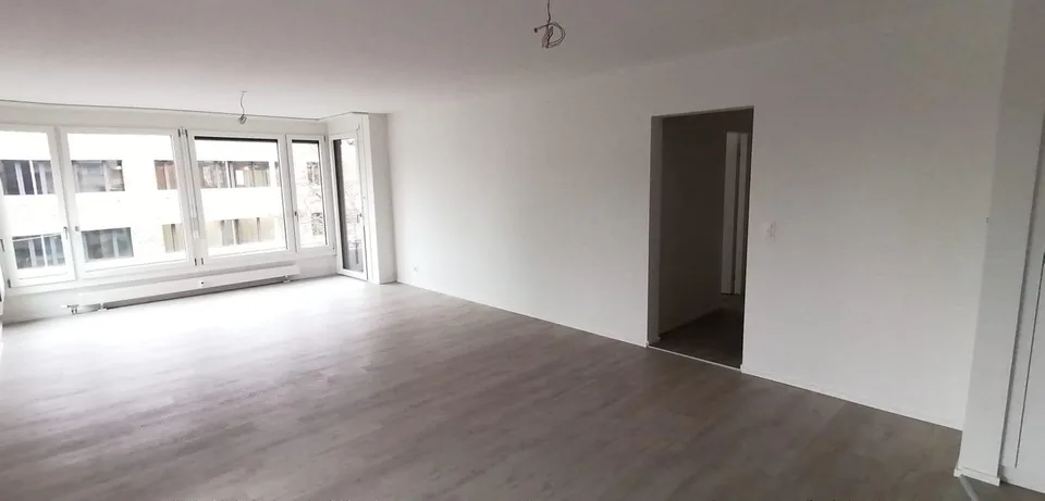 Frisch sanierten 3.5 Zimmerwohnung!