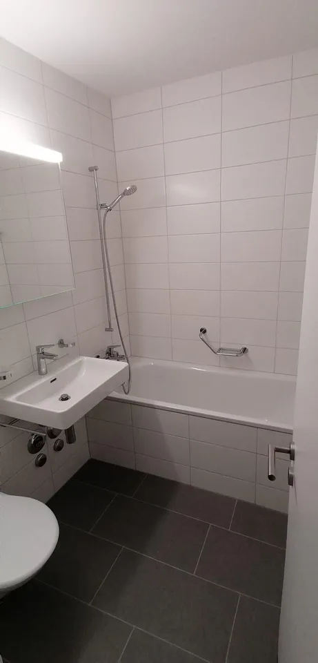 Frisch sanierten 3.5 Zimmerwohnung! – photo 7 sur 10