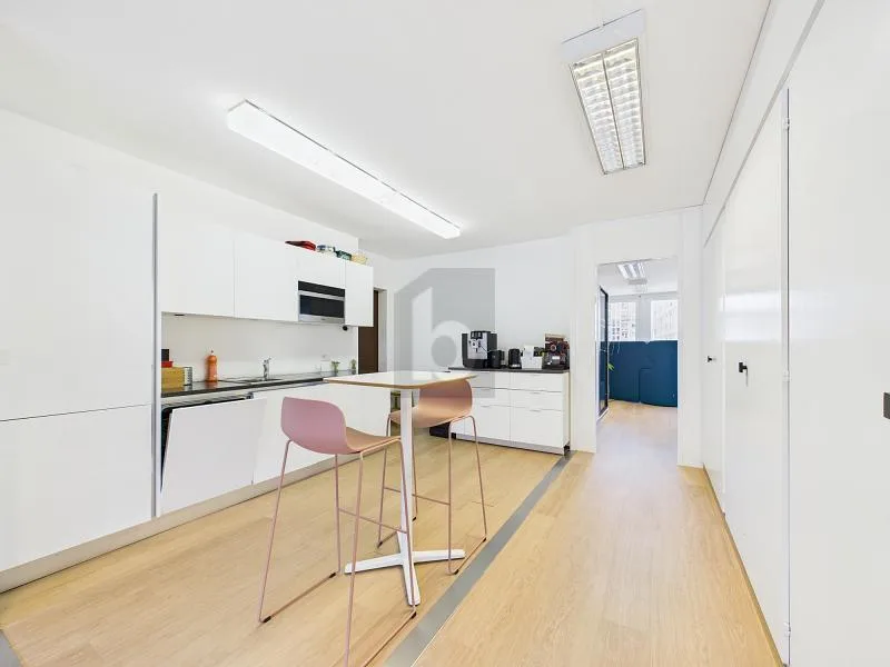 DYNAMIQUE, MODERNE & BIEN SITUÉE