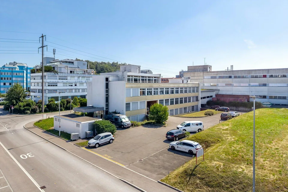 Flexible Gewerbefläche für KMU – foto 11 di 12