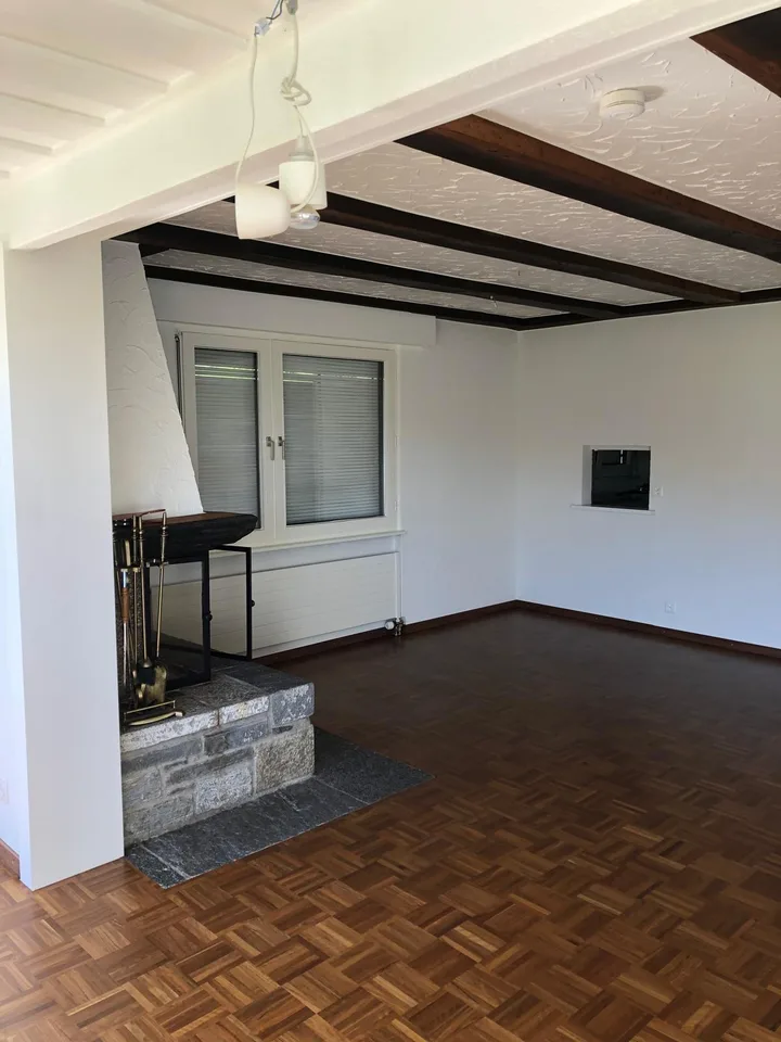 Wohnung mit Traumhafter Aussicht und ruhiger Lage