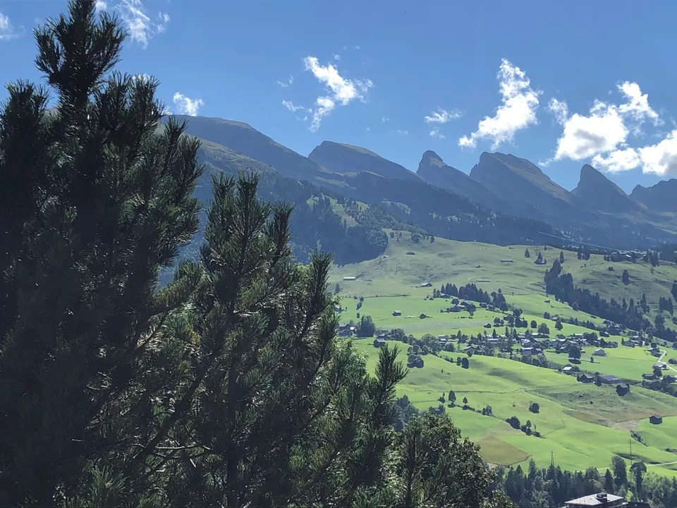 Wohnung mit Traumhafter Aussicht und ruhiger Lage