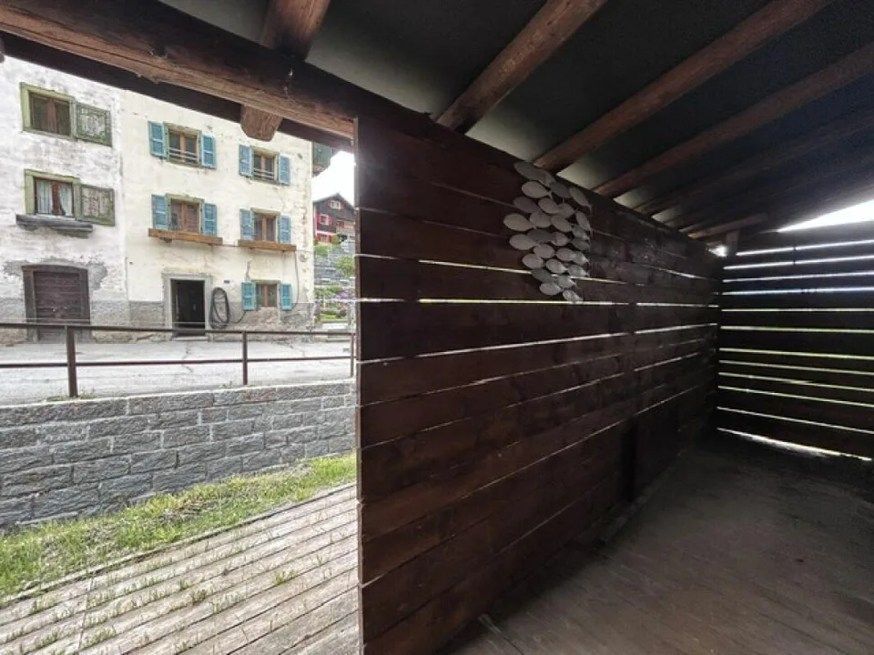 AFFITTASI CARATTERISTICO RUSTICO / BAITA A NANTE - ALTA LEVENTINA