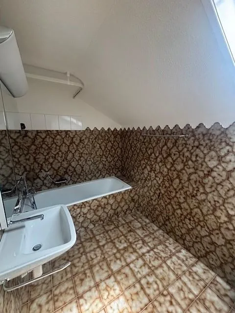 grosszügige und helle Wohnung in ruhiger Wohngegend – foto 7 di 8