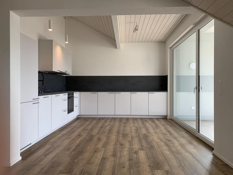 Attraktive Dachwohnung im Grünen