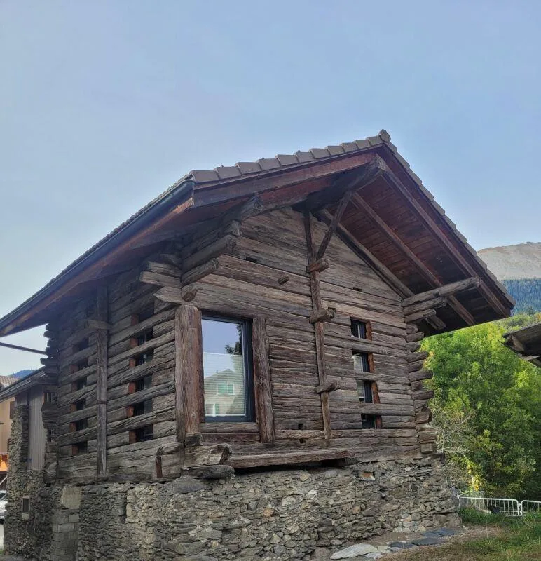 Local commercial
