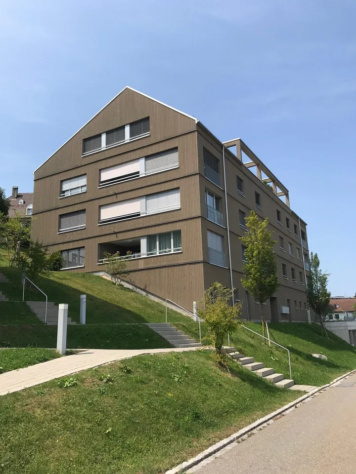 Einstellhallenplatz zu vermieten in der Nähe des Bahnhofs