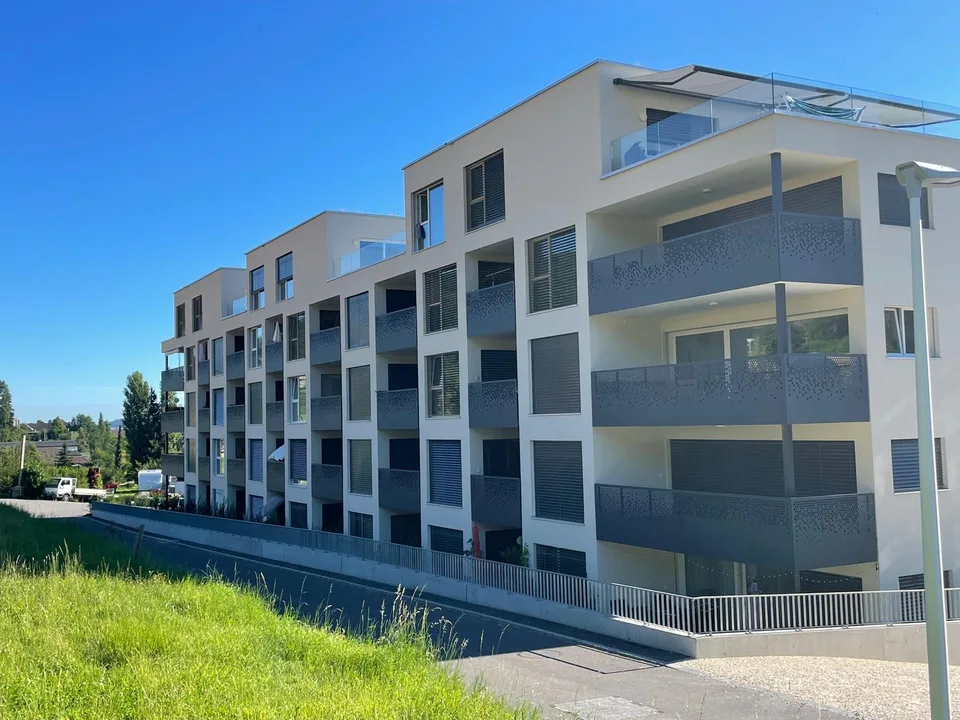 Moderne 3½-Zimmer-Attika-Wohnung