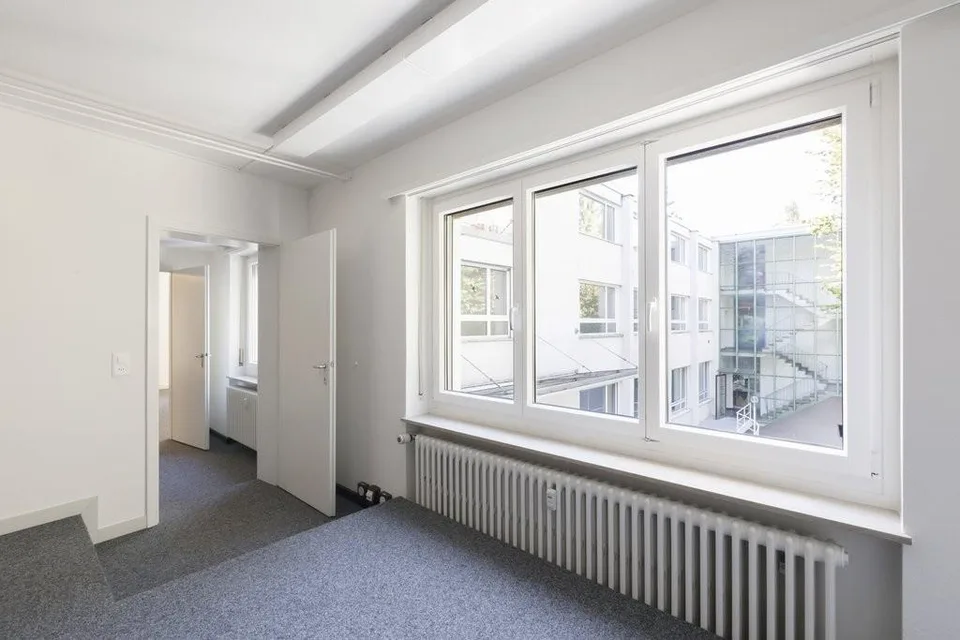 Bürofläche beim Spalentor: Hell, funktional, erweiterbar – Foto 11 von 11