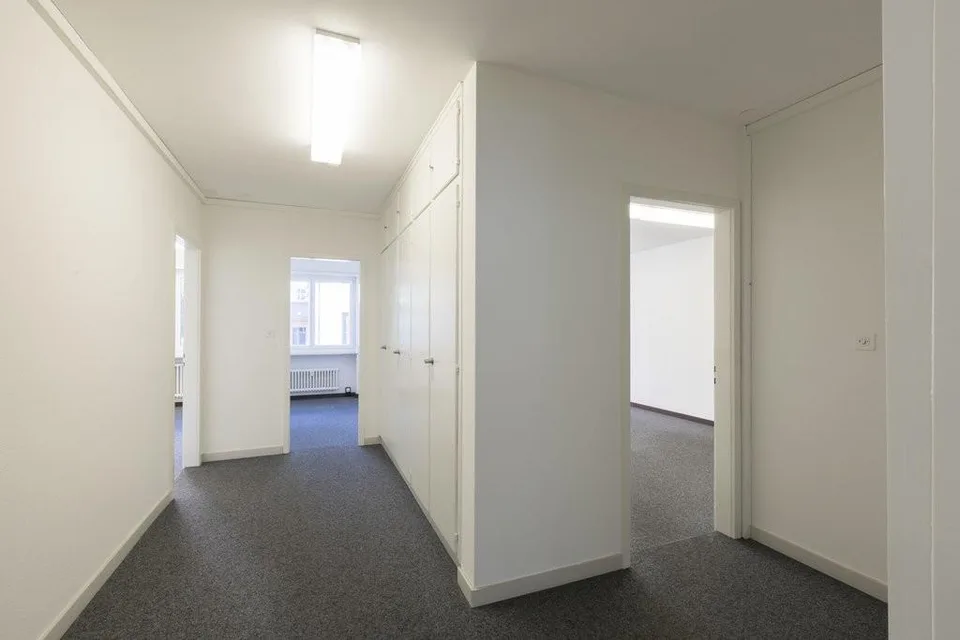 Bürofläche beim Spalentor: Hell, funktional, erweiterbar – Foto 9 von 11