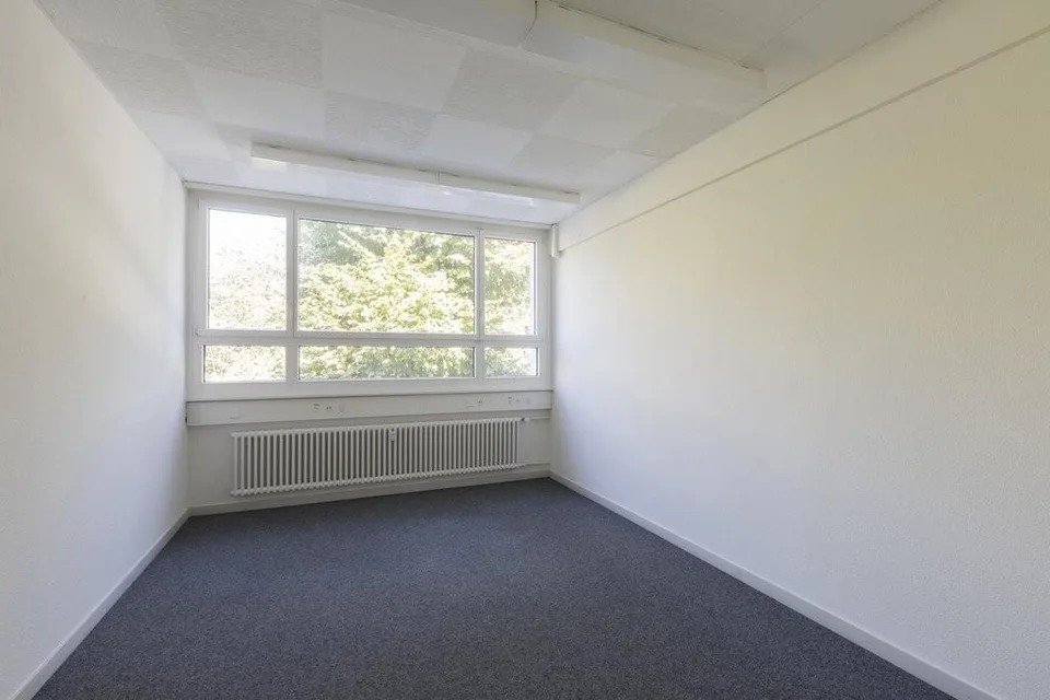 Bürofläche beim Spalentor: Hell, funktional, erweiterbar